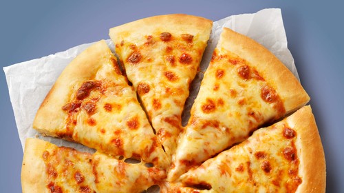 Calories in Pizza Hut Cheese Lovers Pizza